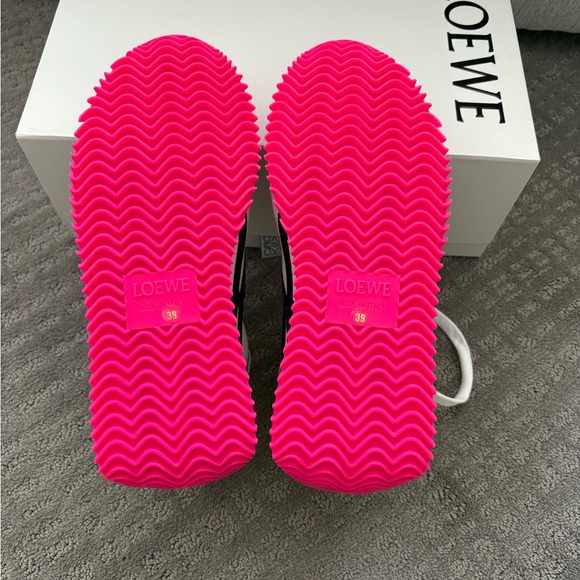 Authentic NWT Loewe Flow Runner  White Sneakers with Black and Neon Accents - Picture 3 of 6